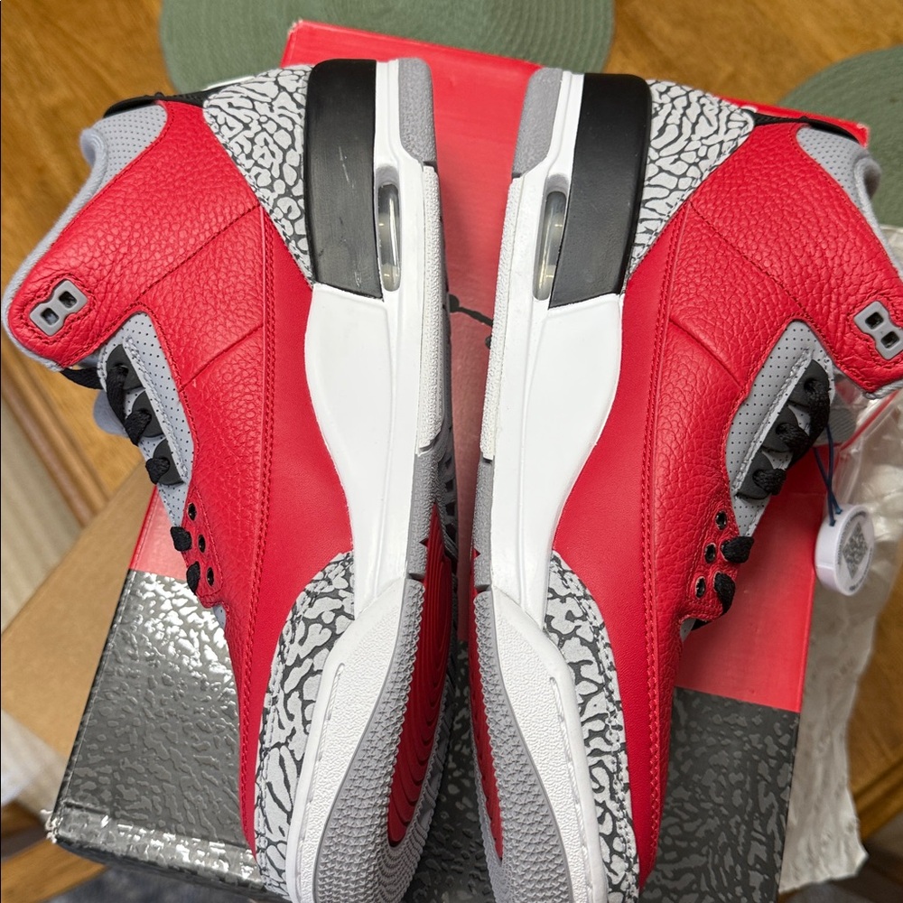 Jordan 3 - Picture 3 of 8
